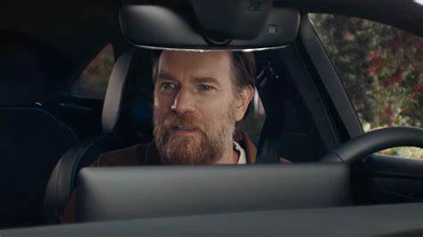 Ewan McGregor pour promouvoir l'assistant GPT dans une pub de Volkswagen