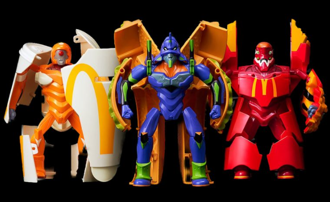 McDonald’s transforme ses produits en jouets en du manga « Evangelion »