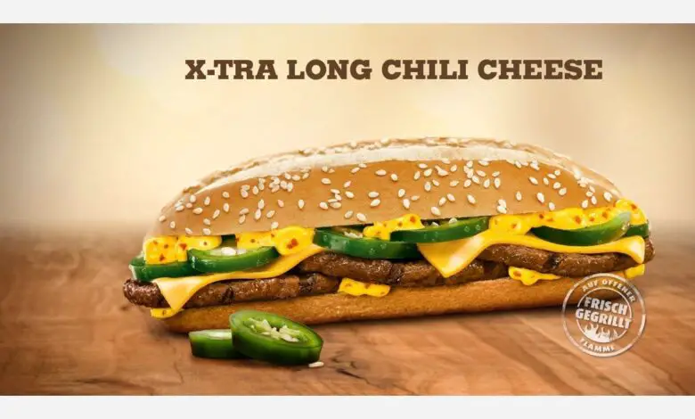 Burger King annonce le retour des Long Chicken & Bacon et Long Chili Cheese avec une campagne publicitaire XXL