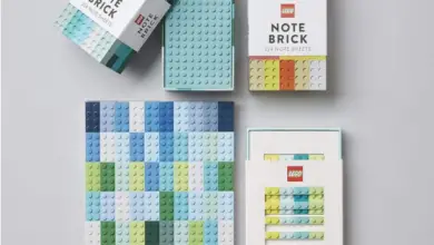 Ces gommes LEGO qui s'empilent comme des briques font un carton : le gadget de bureau (ou d'école) le plus cool du moment