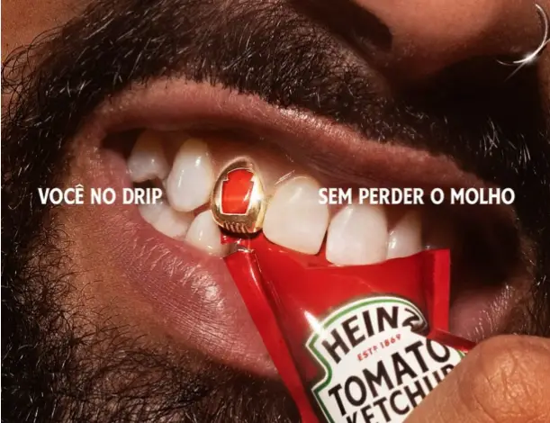 Heinz transforme l'ouverture des sachets de ketchup en un acte de style avec des Grillz en or