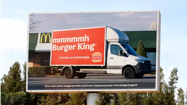 “Hackdonald’s” : Burger King détourne les devantures de McDonald’s pour annoncer son arrivée