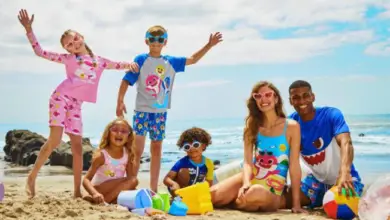Vêtements assortis de la collection Baby Shark x SHEIN pour toute la famille