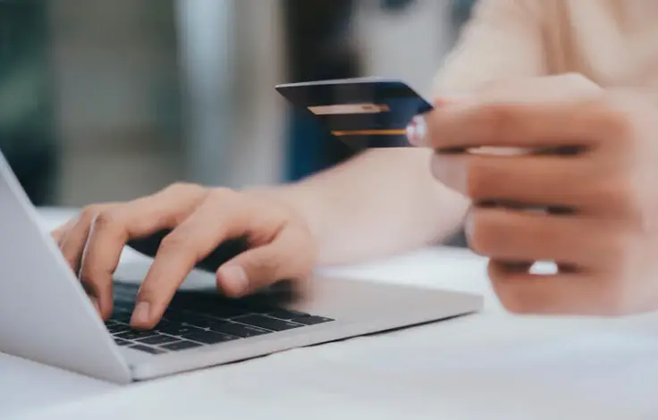 Interface de solution de paiement en ligne sur smartphone