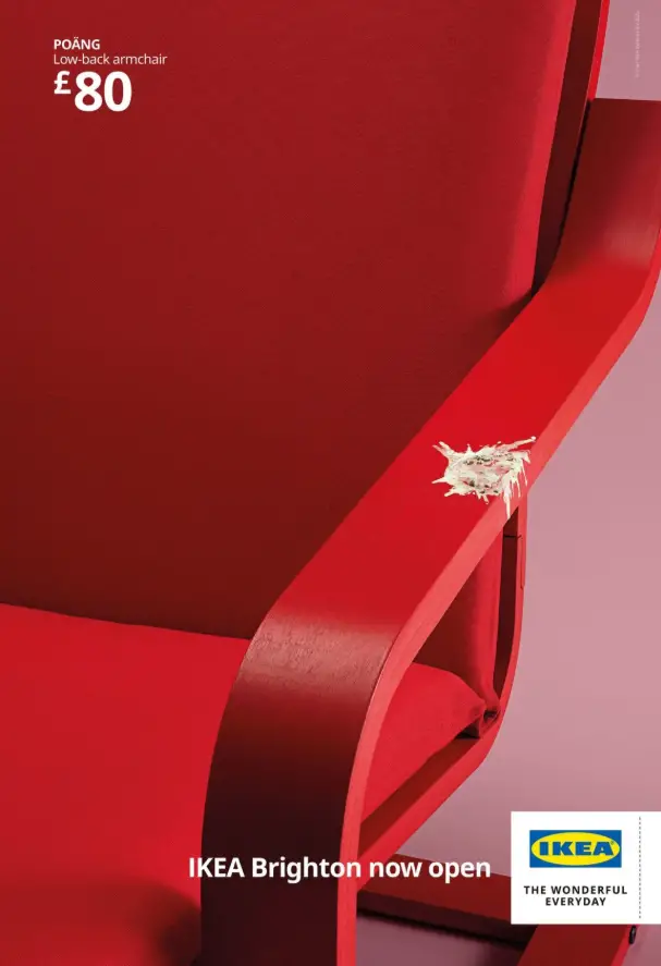 Visuel OOH IKEA avec un tabouret sali par des mouettes à Brighton