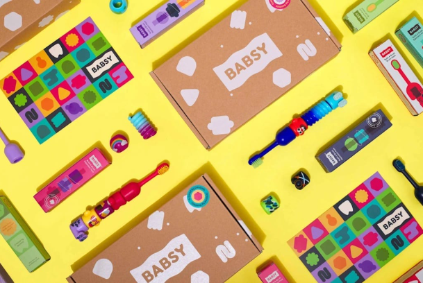 Pack complet Babsy Build-A-Brush avec pièces colorées interchangeables