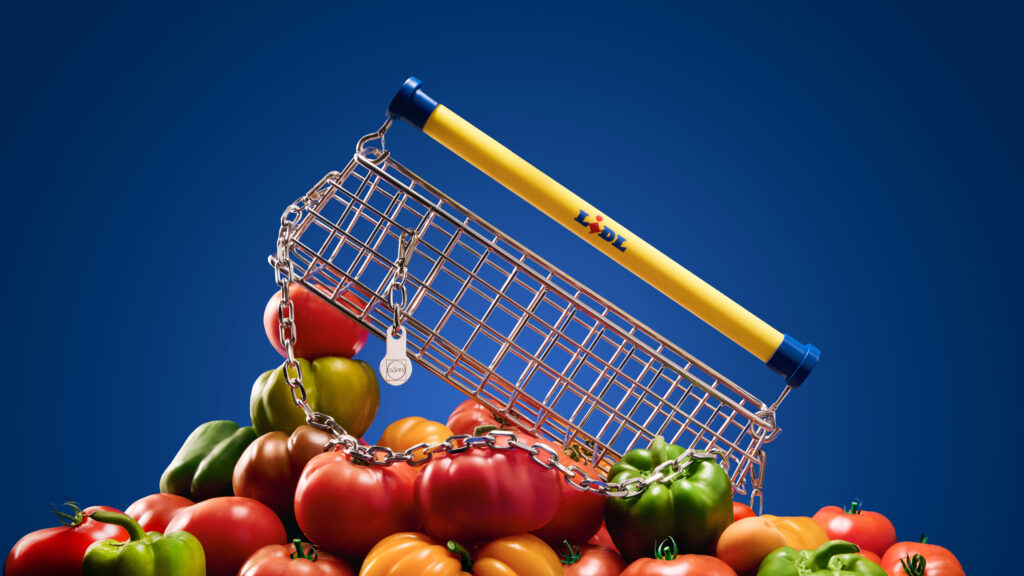 Lidl Turns Its Shopping Cart into a “Luxury” Handbag for London Fashion Week